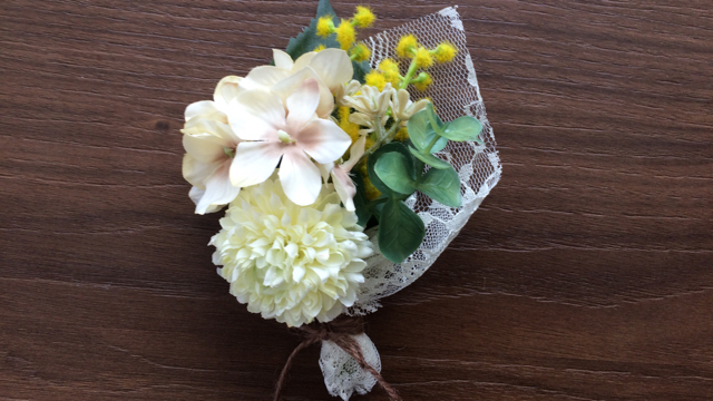 100均 卒園 入学式のコサージュをseria セリア の造花でハンドメイド 全手順 ほどほど生活